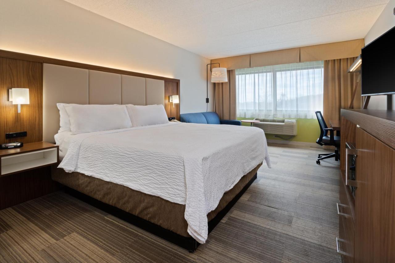 Holiday Inn Express Hauppauge-Long Island By Ihg Exterior photo