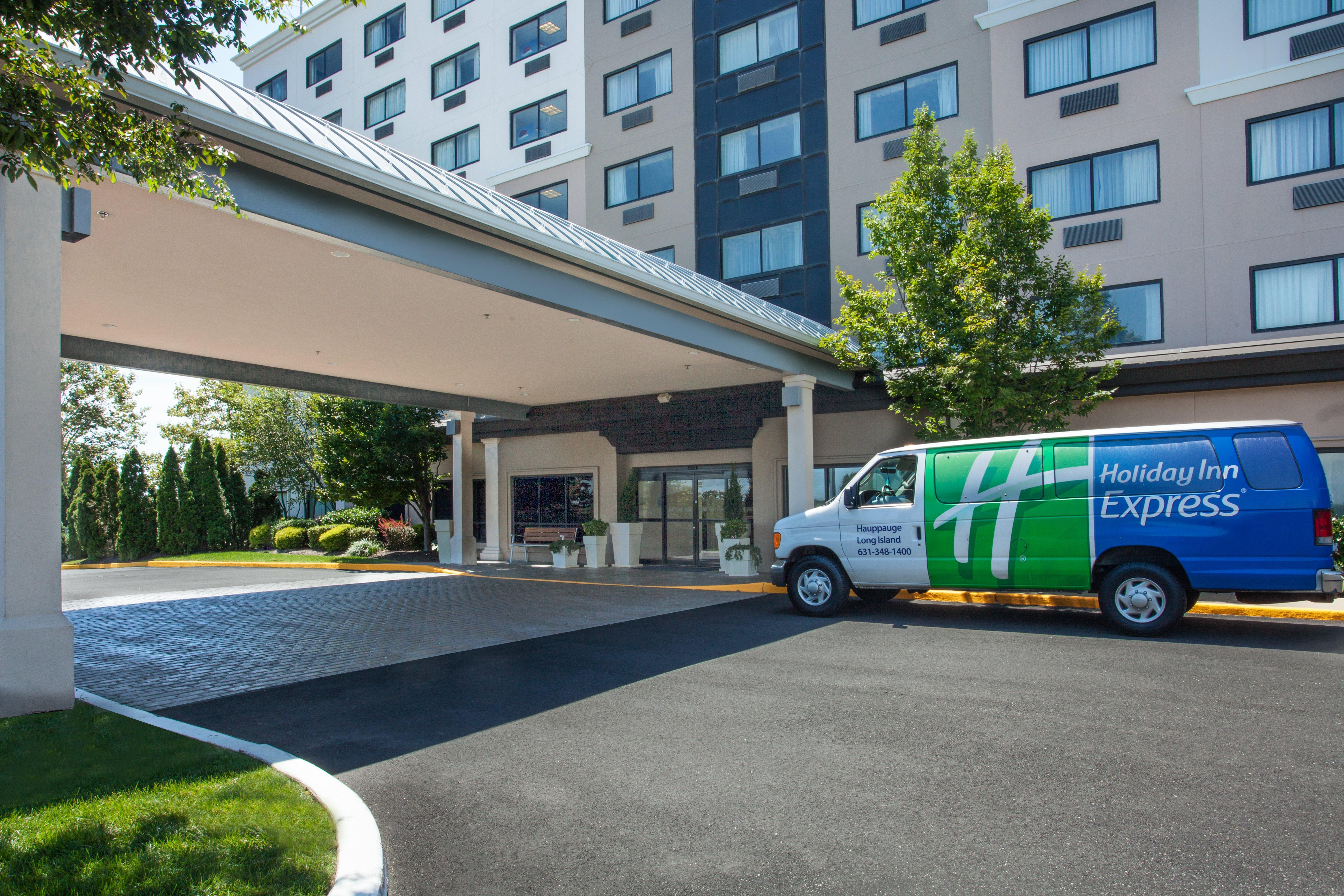 Holiday Inn Express Hauppauge-Long Island By Ihg Exterior photo