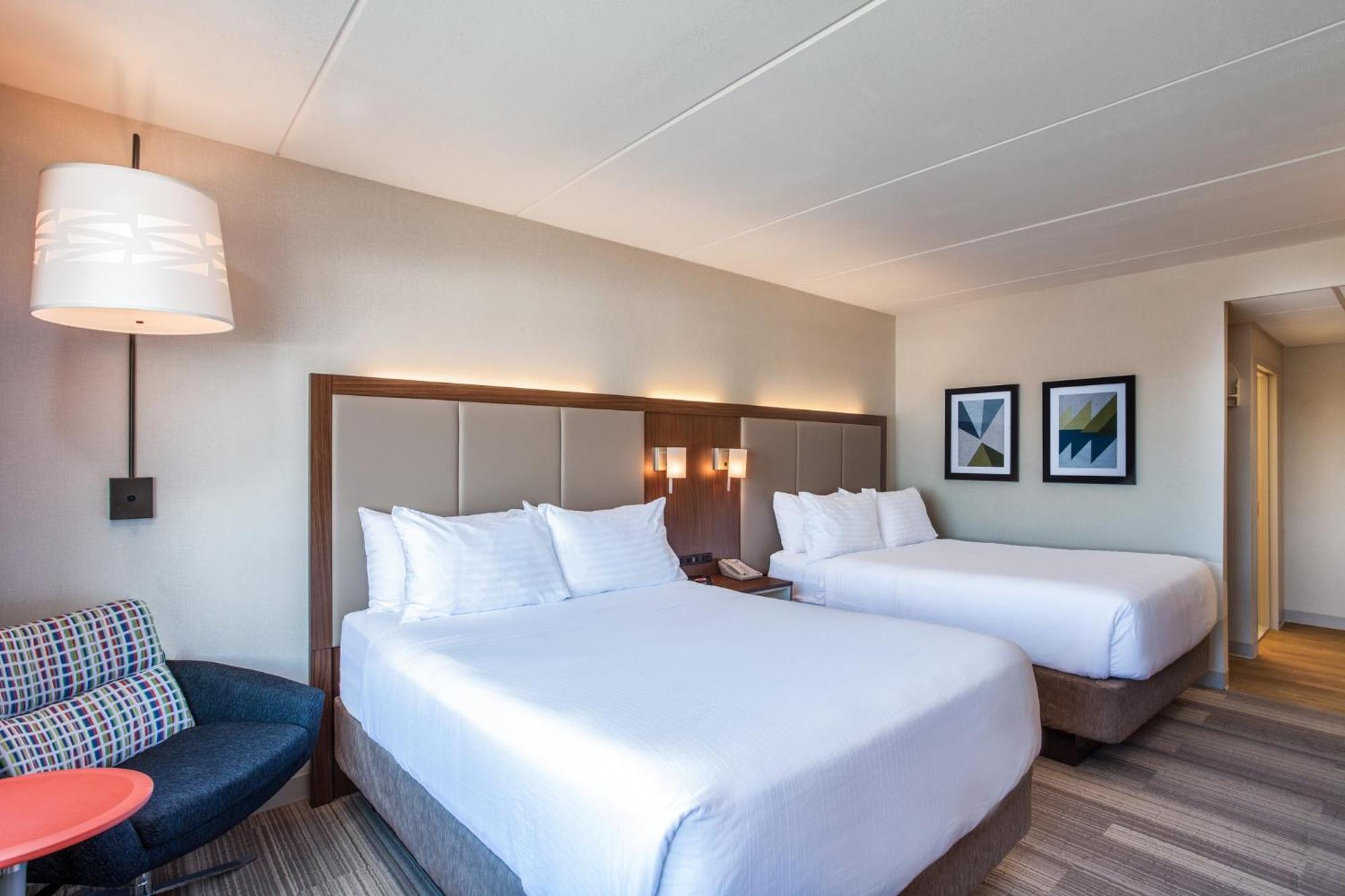 Holiday Inn Express Hauppauge-Long Island By Ihg Exterior photo