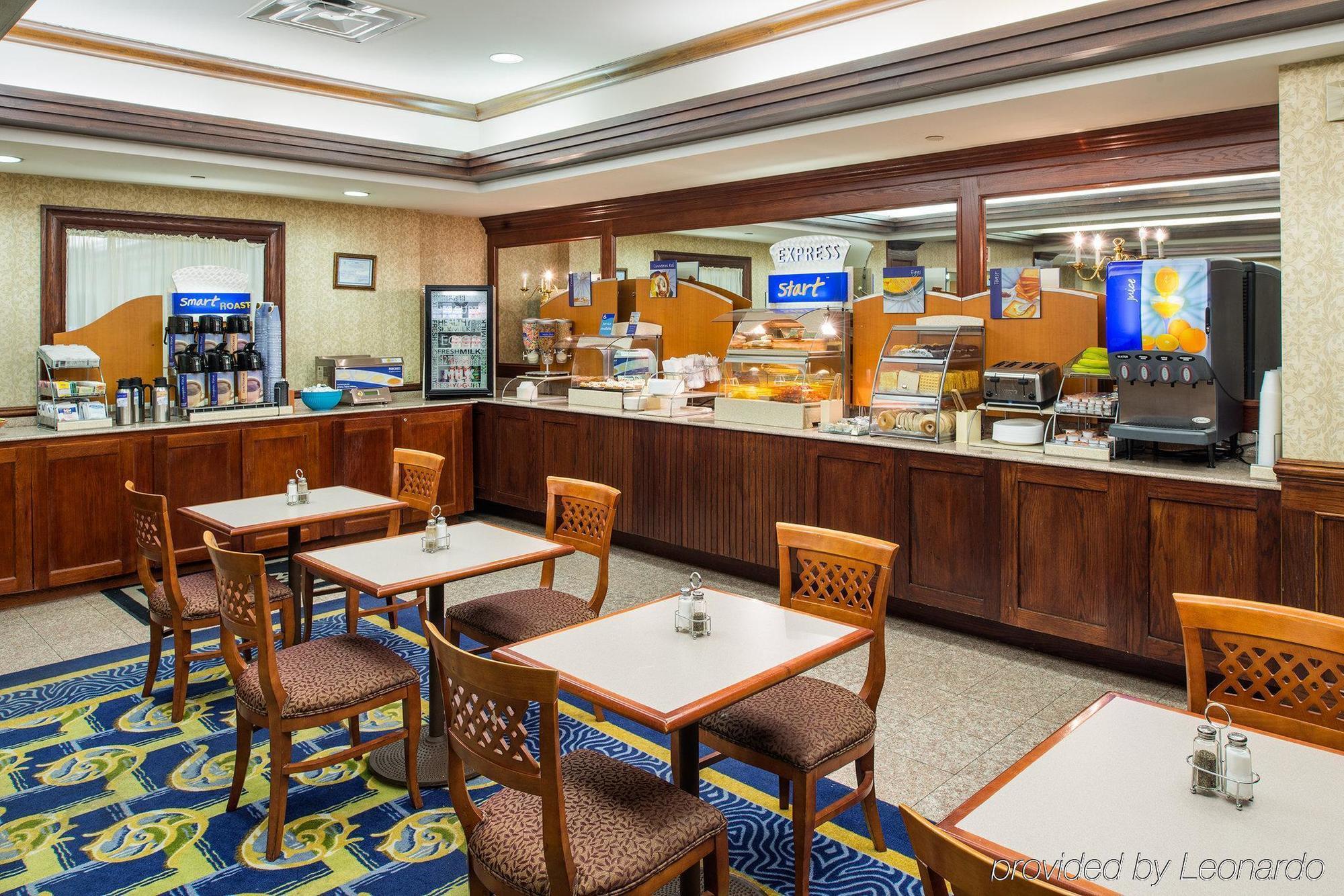 Holiday Inn Express Hauppauge-Long Island By Ihg Restaurant photo